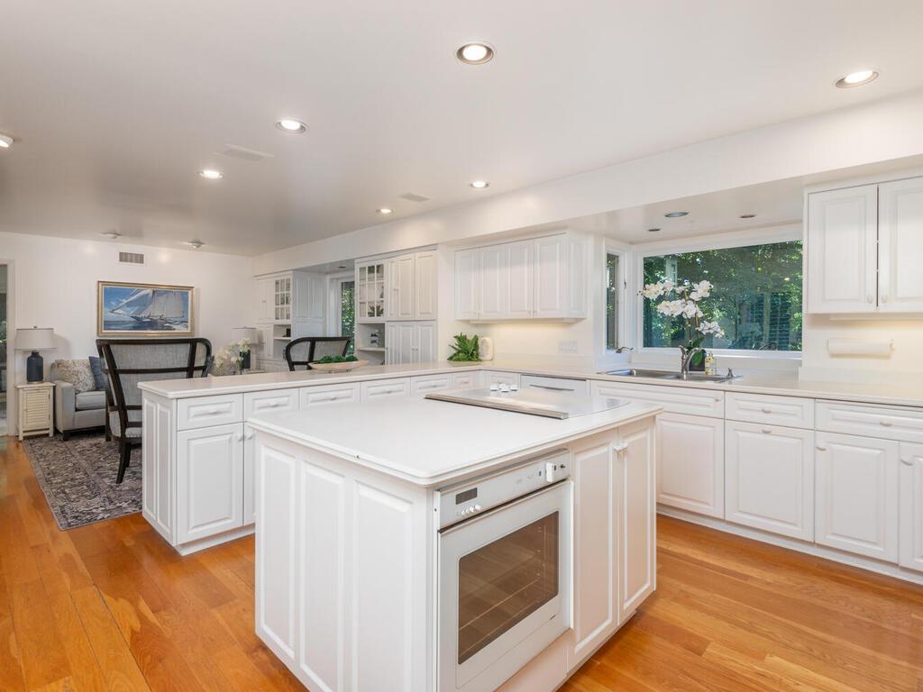 4755 Bayswater Road Shorewood, MN 55331 - Photo 14 of 42