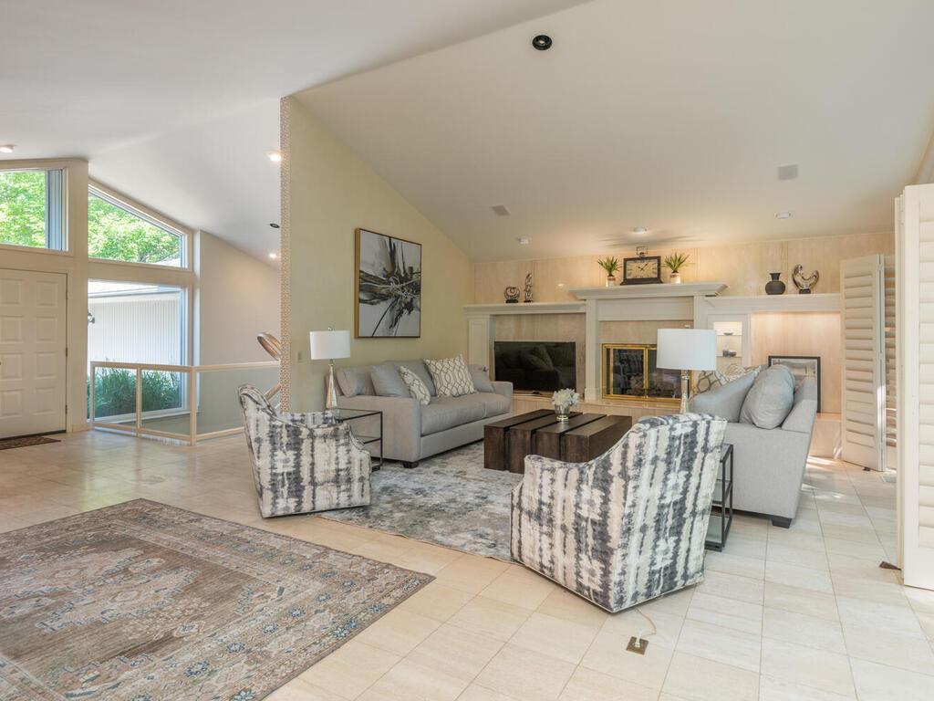 4755 Bayswater Road Shorewood, MN 55331 - Photo 8 of 42