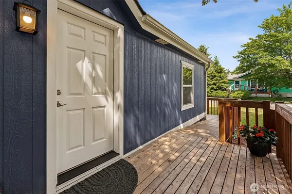 $187,999 | 22206 92nd Ave Court East, Unit 7, Graham, WA 98338