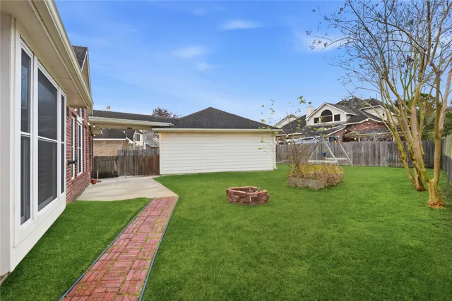 $3,500 | 3130 Red Maple Drive, Friendswood, TX 77546