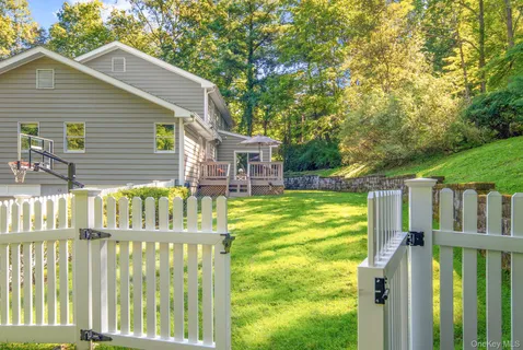 $1,599,000 | 35 Whitlaw Lane, Chappaqua, NY 10514