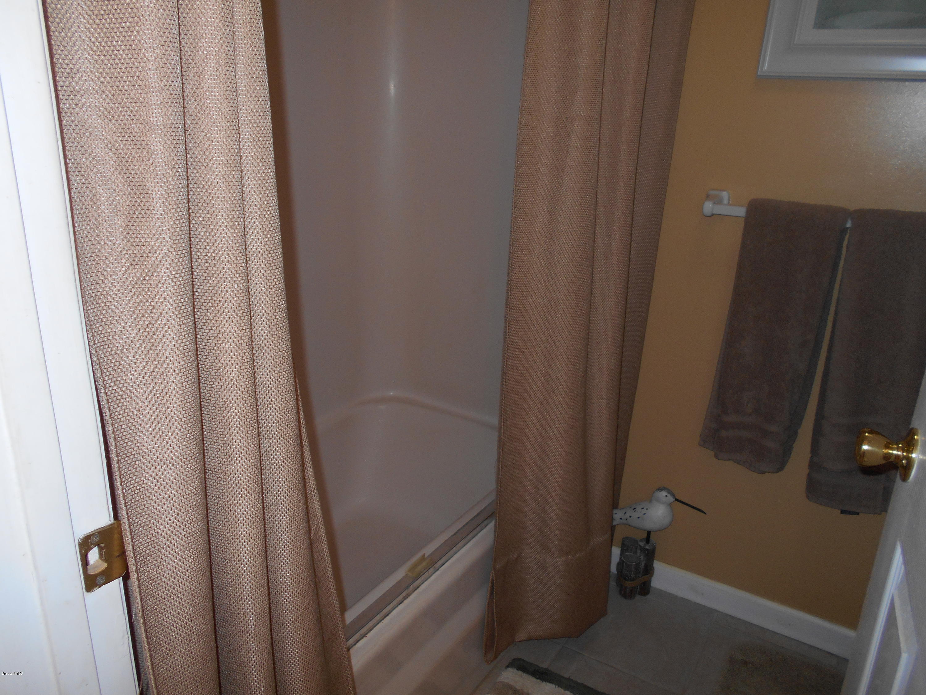 3612 Ne Vista Palm Bay, FL 32905 - Photo 6 of 13 DSCN0370