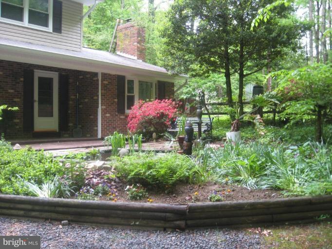 8033 Stillbrooke Road Manassas, VA 20112 - Photo 5 of 21 Exterior #4