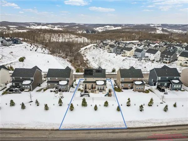 $599,900 | 112 Valentino Lane, Zelienople, PA 16063