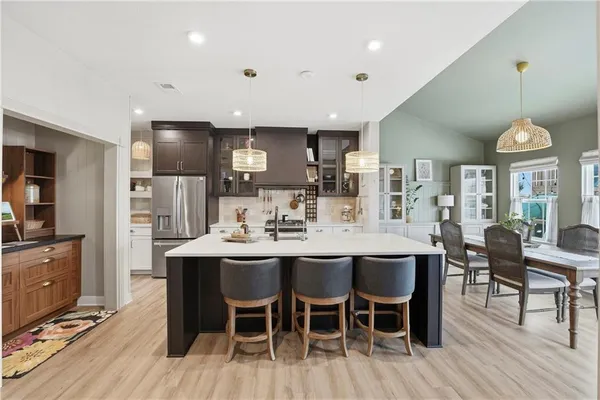 $599,900 | 112 Valentino Lane, Zelienople, PA 16063