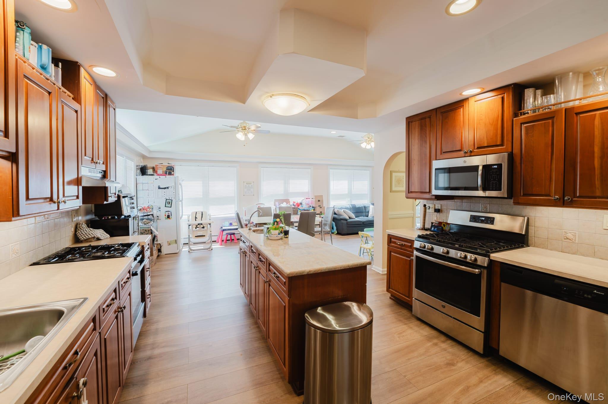 6 Tammy Road Spring Valley, NY 10977 - Photo 5 of 31