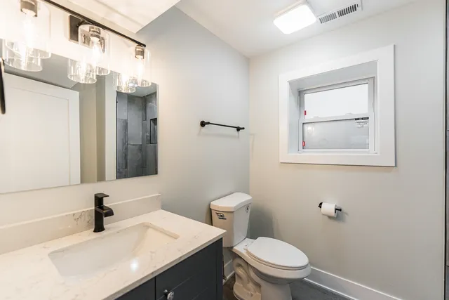 $3,600 | 4129 North Oketo Avenue, Norridge, IL 60706