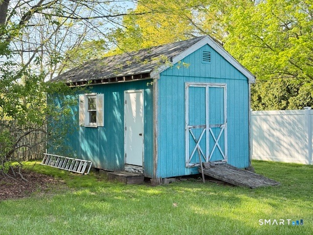 65 Glenview Road Meriden, CT 06450 - Photo 29 of 33
