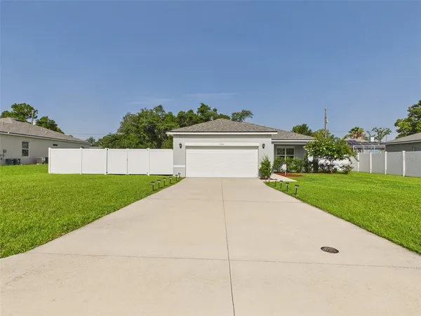 $2,000 | 15110 Southwest 43rd Avenue Road, Ocala, FL 34473