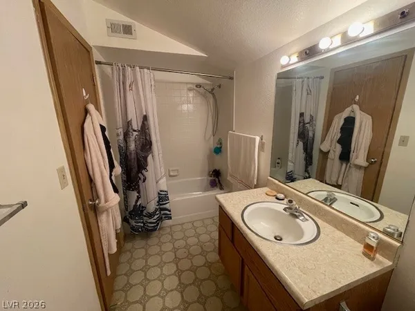 $325,000 | 2640 Daines Drive, Unit 201, Las Vegas, NV 89124