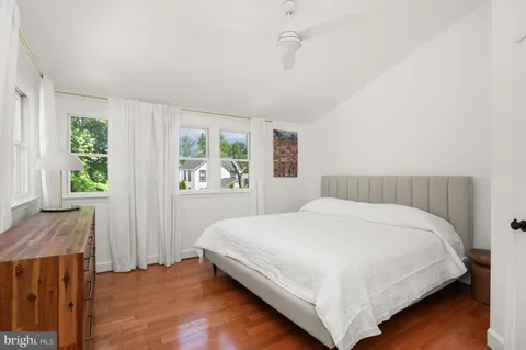 $1,000,000 | 414 East Bellefonte Avenue, Alexandria, VA 22301
