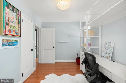 $1,000,000 | 414 East Bellefonte Avenue, Alexandria, VA 22301