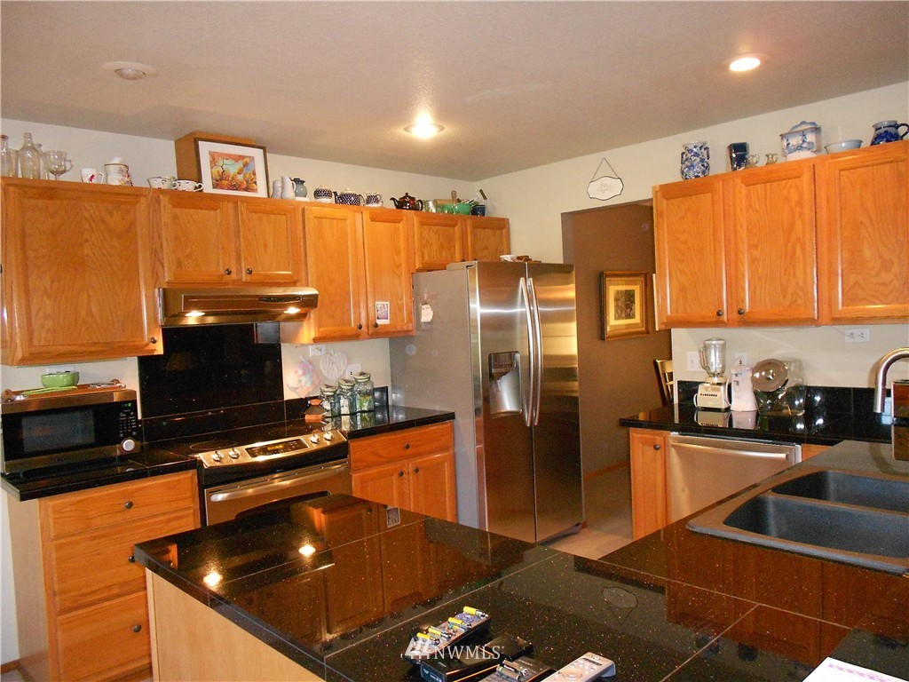 259 South Military Road Winlock, WA 98596 - Photo 6 of 25