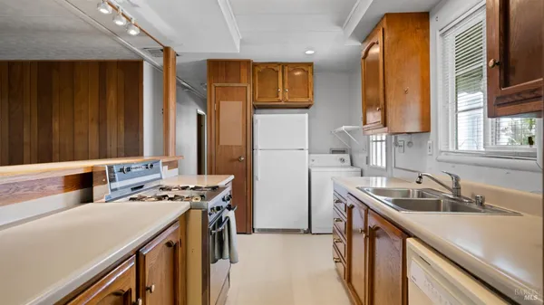 $149,000 | 506 Vera Cruz Avenue, Novato, CA 94949