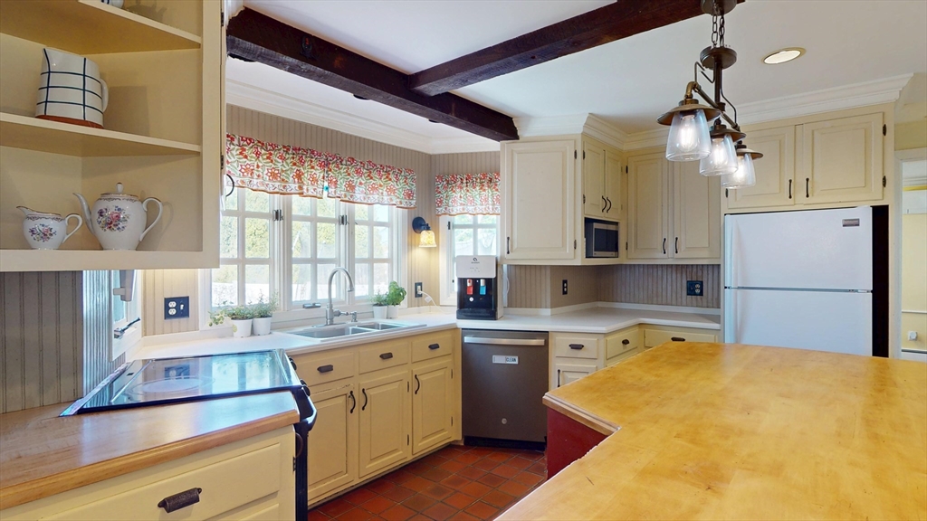 110 Cross Street Andover, MA 01810 - Photo 15 of 40