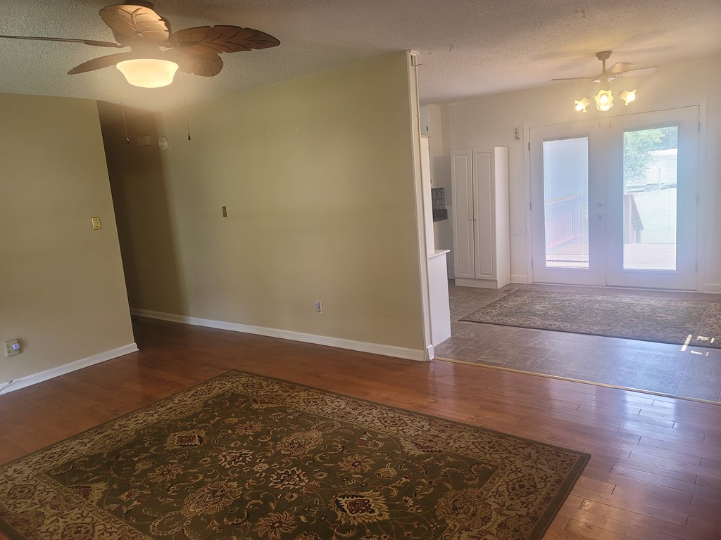 204 Raintree Lane Greenwood, SC 29649 - Photo 8 of 27 Gallery Image 8