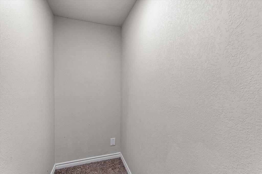 1309 Pine Street Bonham, TX 75418 - Photo 16 of 33 a view of small space