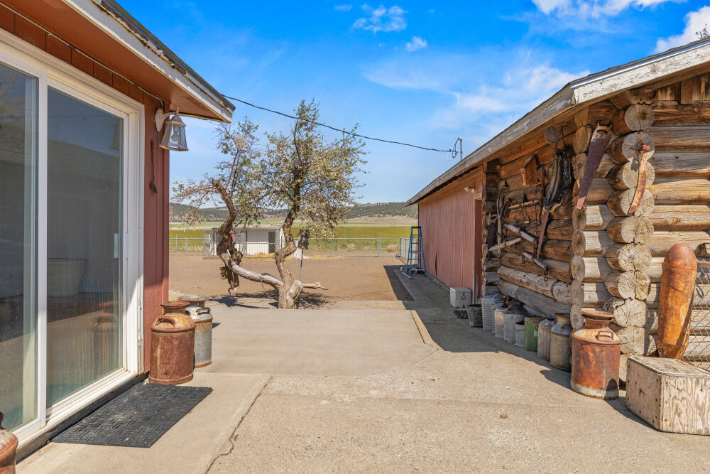 32585 Transformer Road Malin, OR 97632 - Photo 8 of 82 7a