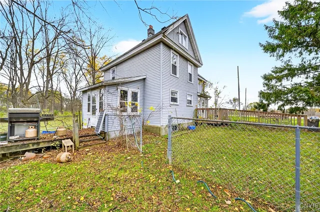 $450,000 | 5402 Highway 31, Clay, NY 13041