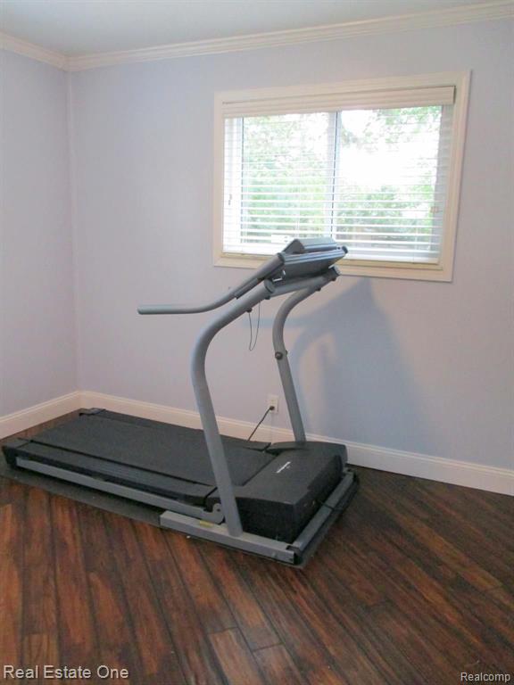 3195 Hessel Avenue Rochester Hills, MI 48307 - Photo 19 of 36