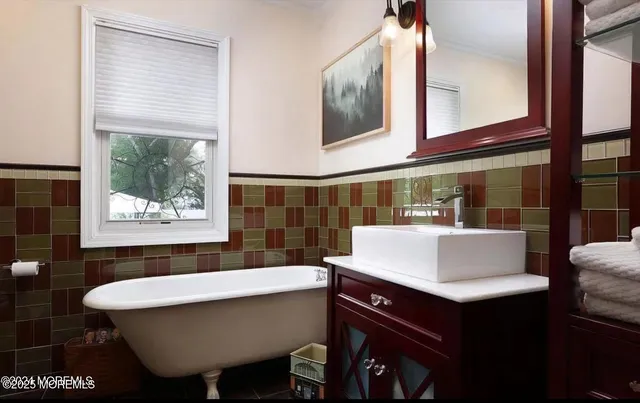 $4,900 | 1597 North Bay Avenue, Toms River, NJ 08753