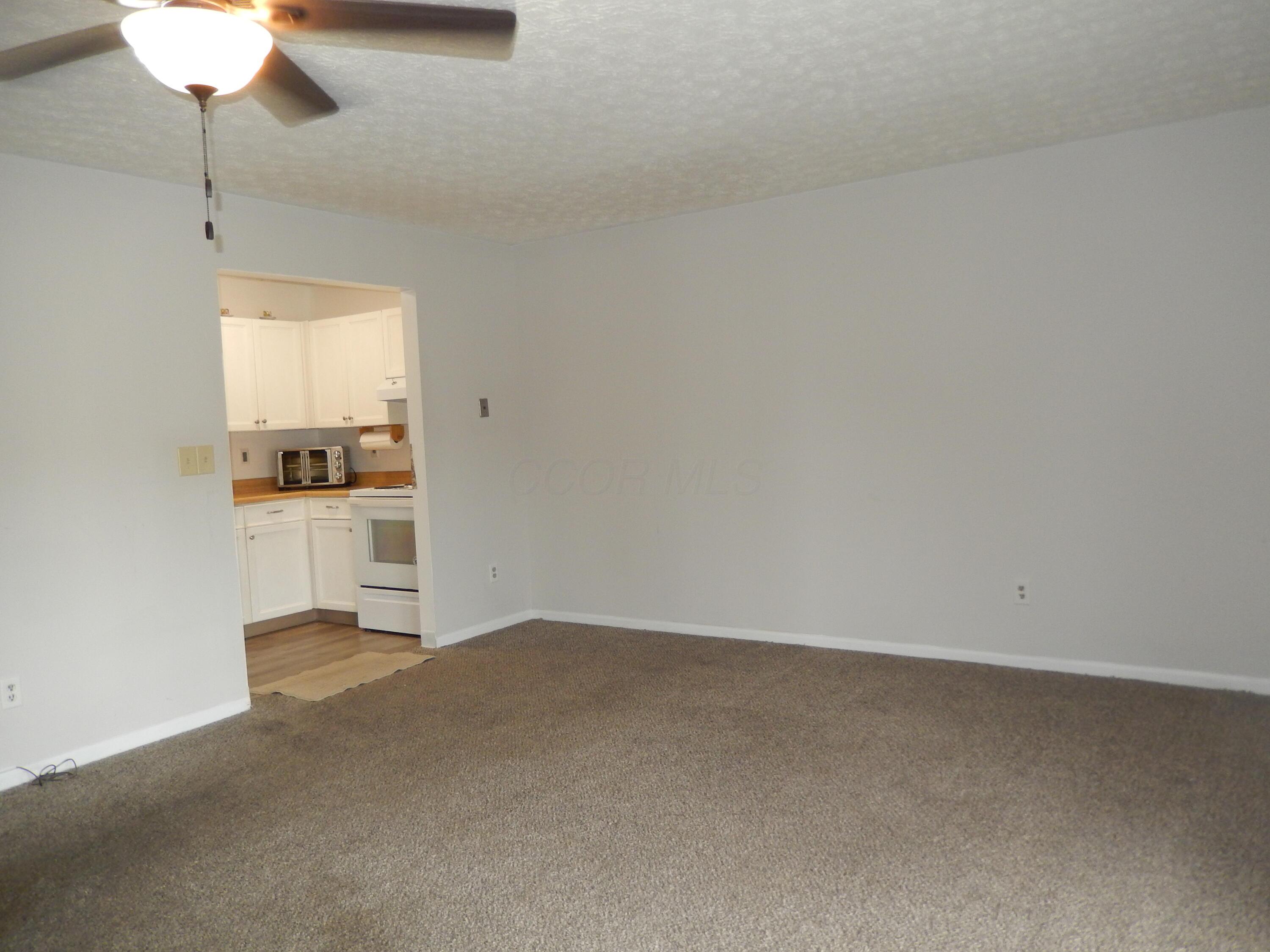 3941 Karl Road, Unit 322 Columbus, OH 43224 - Photo 9 of 42 Dining Area