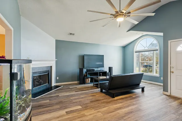 $279,677 | 729 Onyx Circle, Boiling Springs, SC 29316