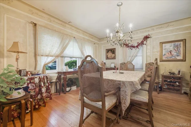 $799,000 | 101 West Elder Avenue, Floral Park, NY 11001