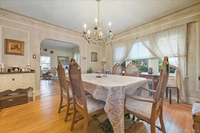 $799,000 | 101 West Elder Avenue, Floral Park, NY 11001