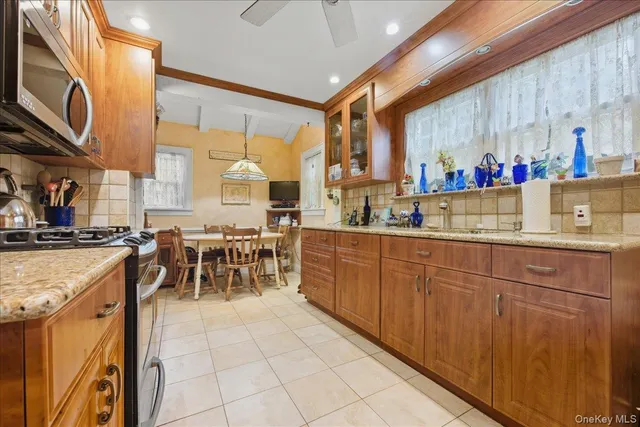 $799,000 | 101 West Elder Avenue, Floral Park, NY 11001