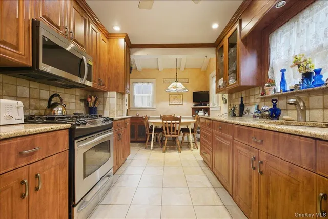 $799,000 | 101 West Elder Avenue, Floral Park, NY 11001