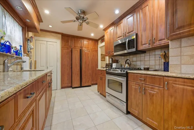 $799,000 | 101 West Elder Avenue, Floral Park, NY 11001