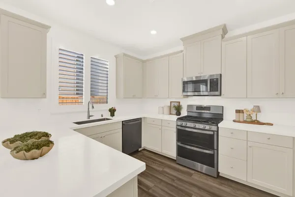 $619,000 | 3530 Damora Avenue, Sacramento, CA 95835