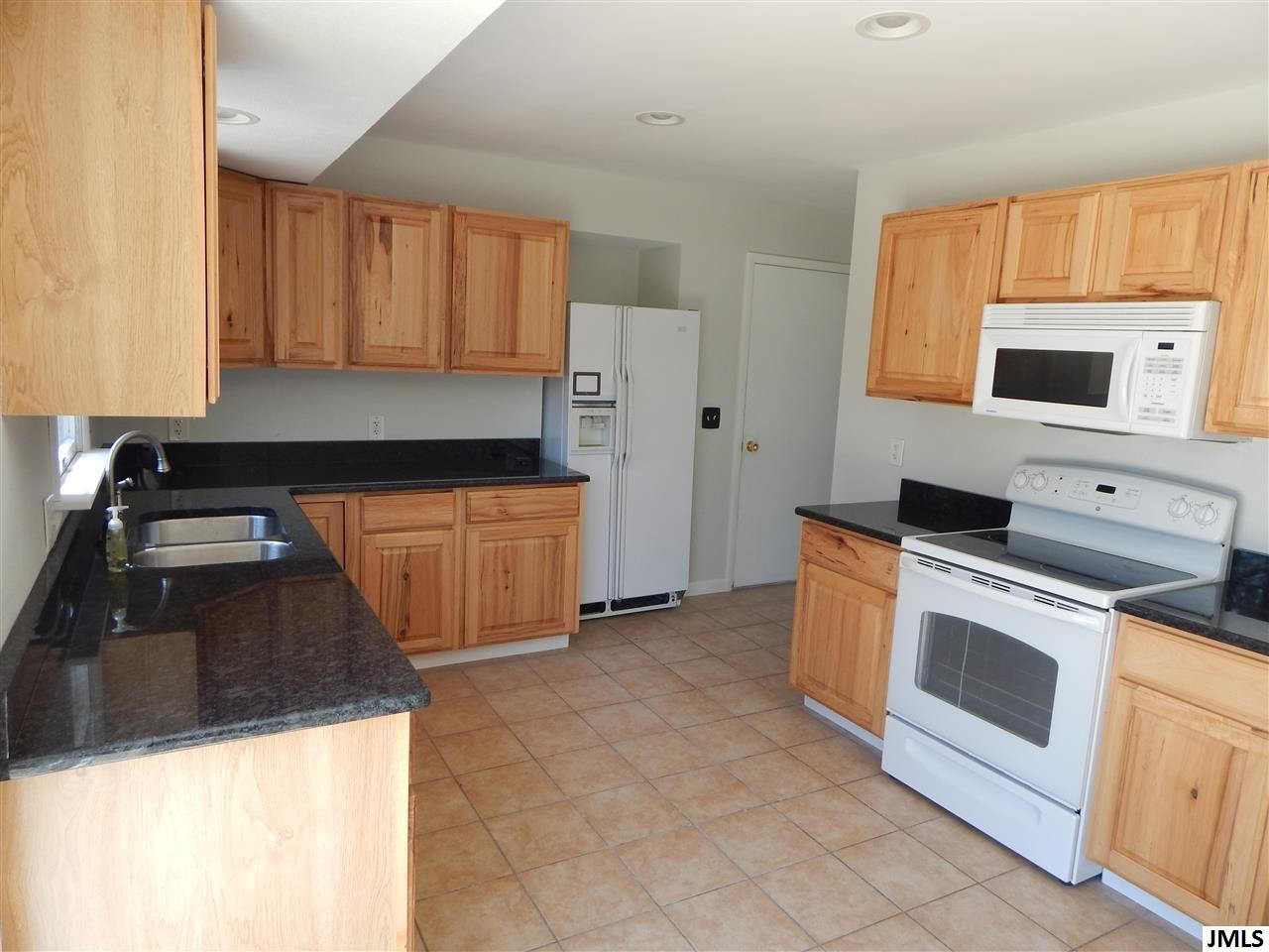 1291 Cunningham Road Jackson, MI 49201 - Photo 5 of 15 Photo 5