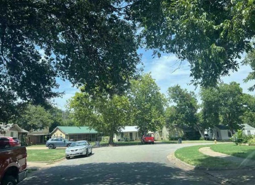 530 West Inwood Drive Wichita Falls, TX 76301 - Photo 4 of 6