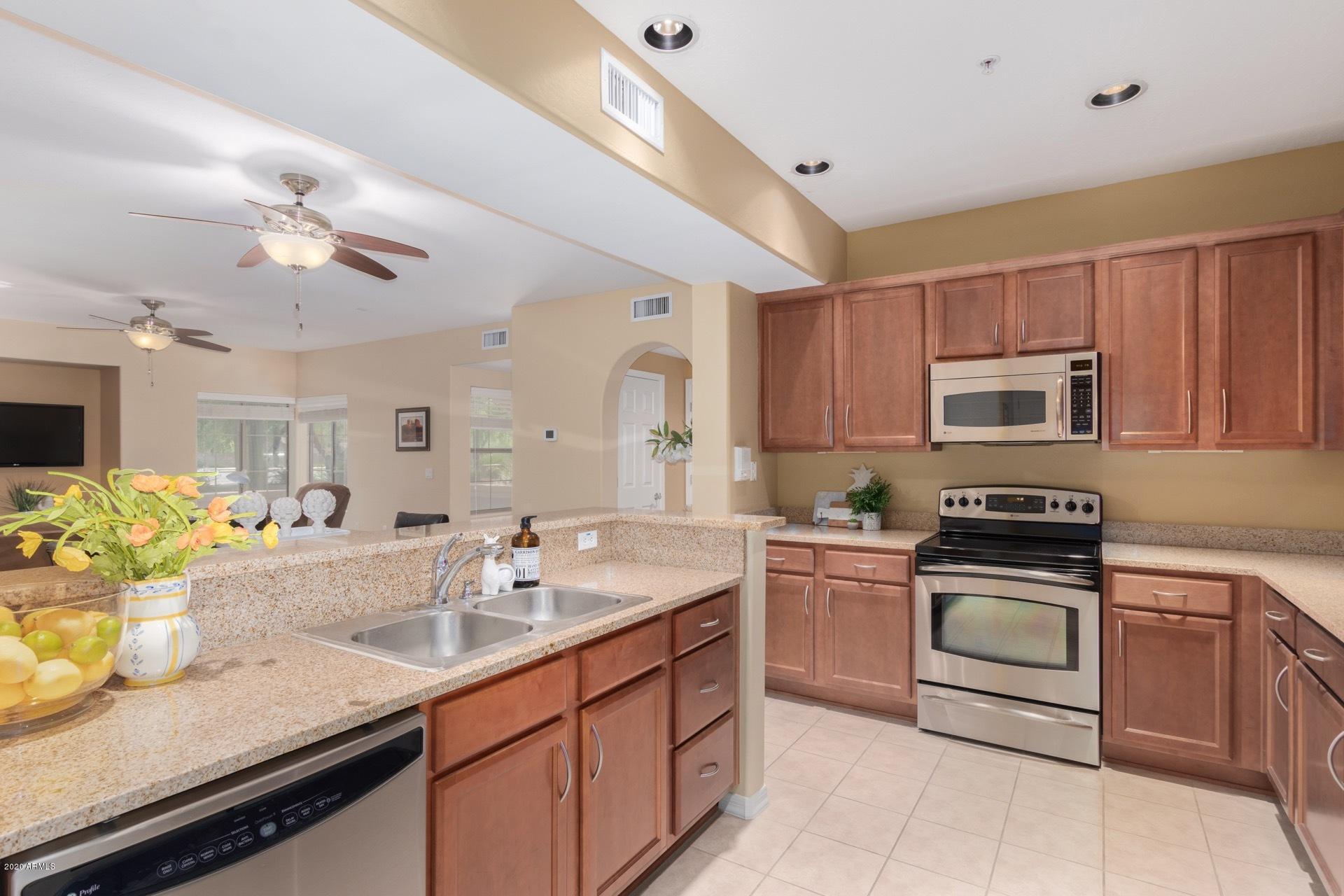 3935 East Rough Rider Road, Unit 1131 Phoenix, AZ 85050 - Photo 10 of 30 Spacious for Cooking