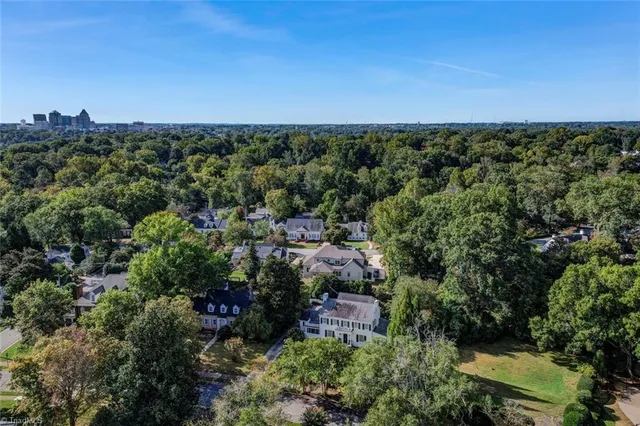$1,825,000 | 705 Woodland Drive, Greensboro, NC 27408