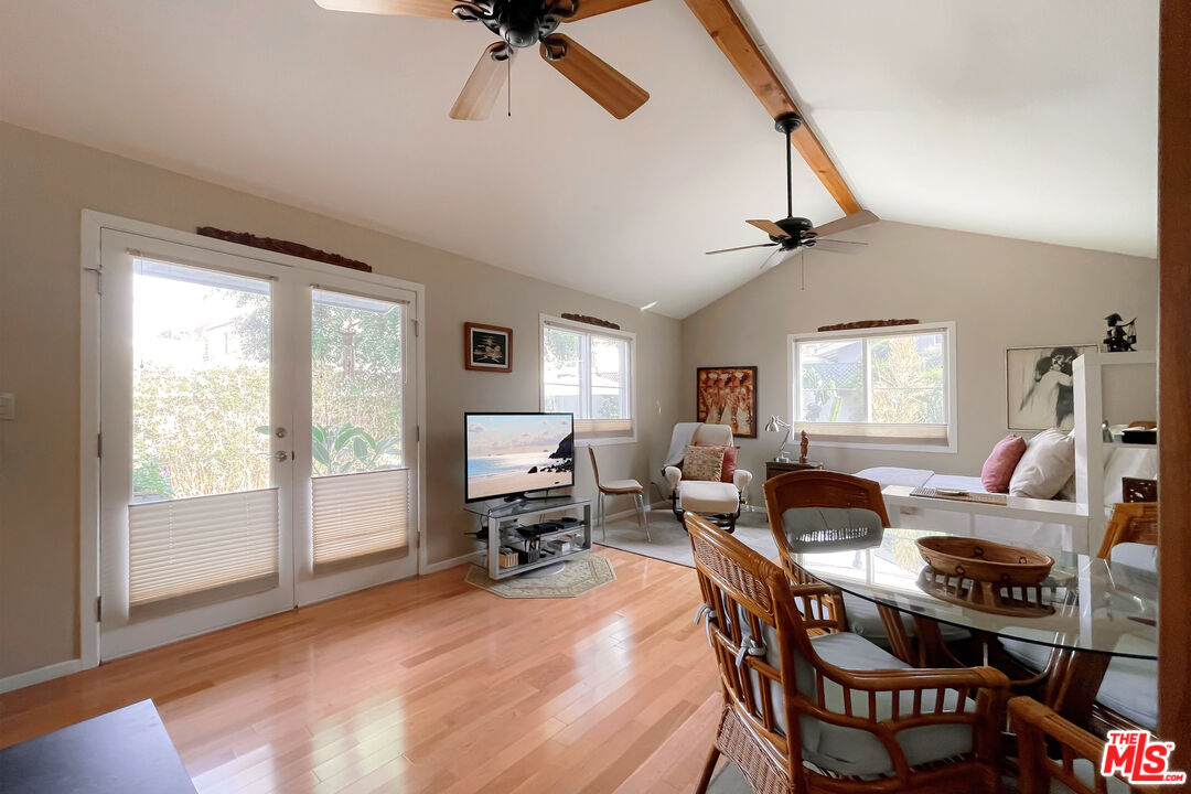 434 Manitoba Street Playa del Rey, CA 90293 - Photo 11 of 32 Gallery Image 11
