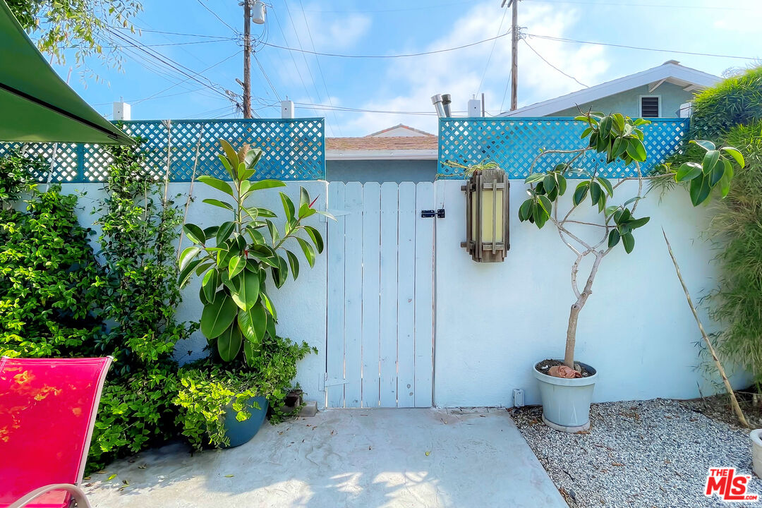 434 Manitoba Street Playa del Rey, CA 90293 - Photo 20 of 32 Gallery Image 20