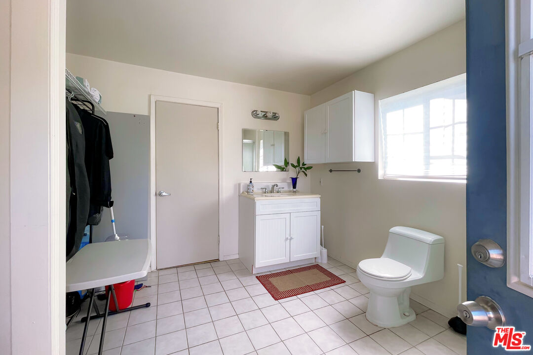 434 Manitoba Street Playa del Rey, CA 90293 - Photo 23 of 32 Gallery Image 23