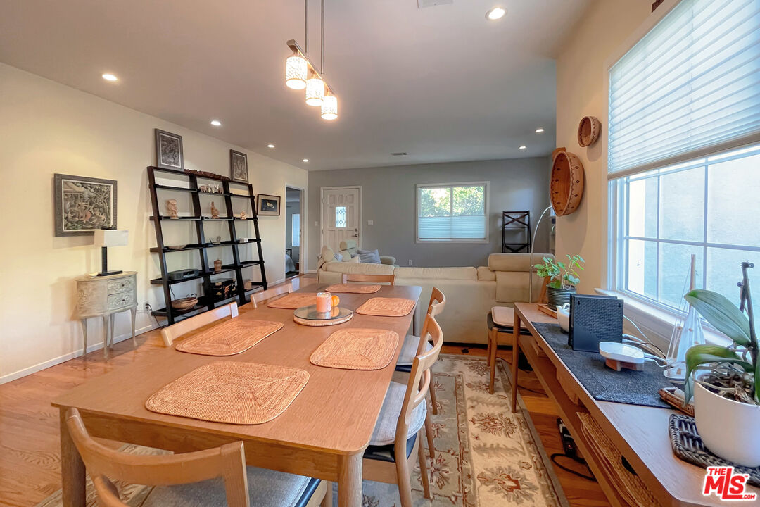 434 Manitoba Street Playa del Rey, CA 90293 - Photo 6 of 32 Gallery Image 6