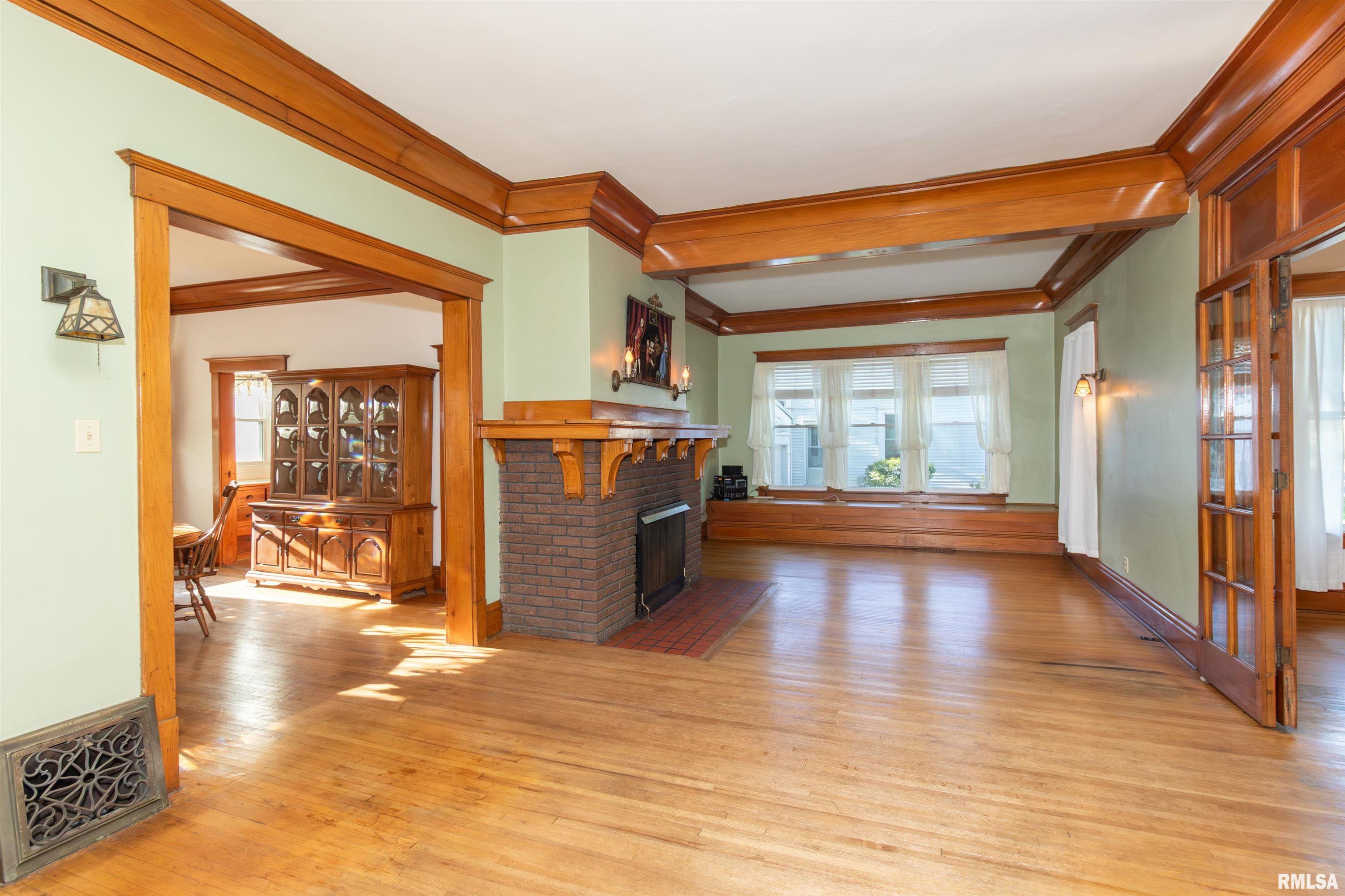 118 South High Street Washington, IL 61571 - Photo 15 of 46