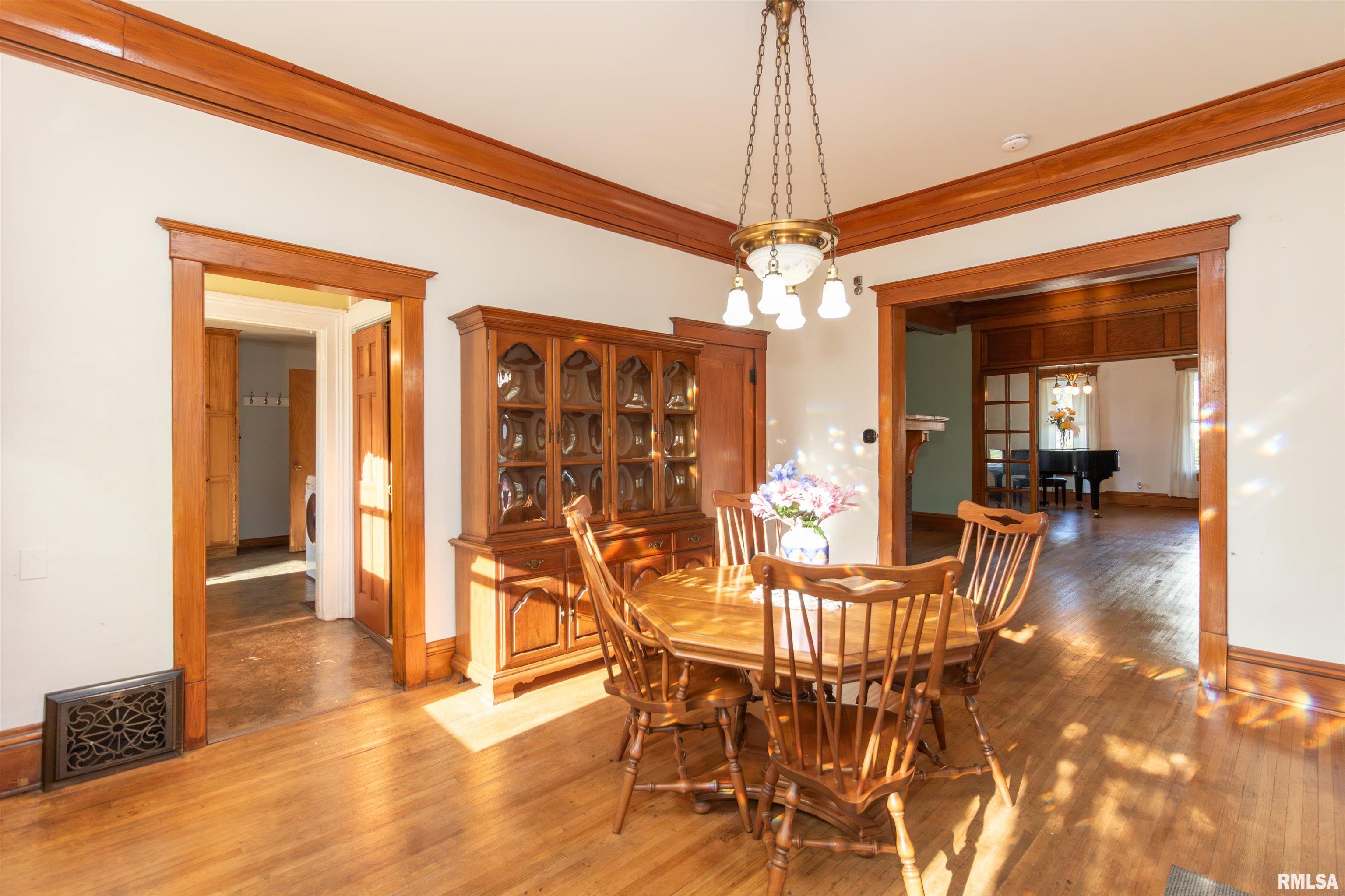 118 South High Street Washington, IL 61571 - Photo 18 of 46