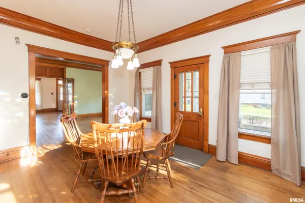 $250,000 | 118 South High Street, Washington, IL 61571