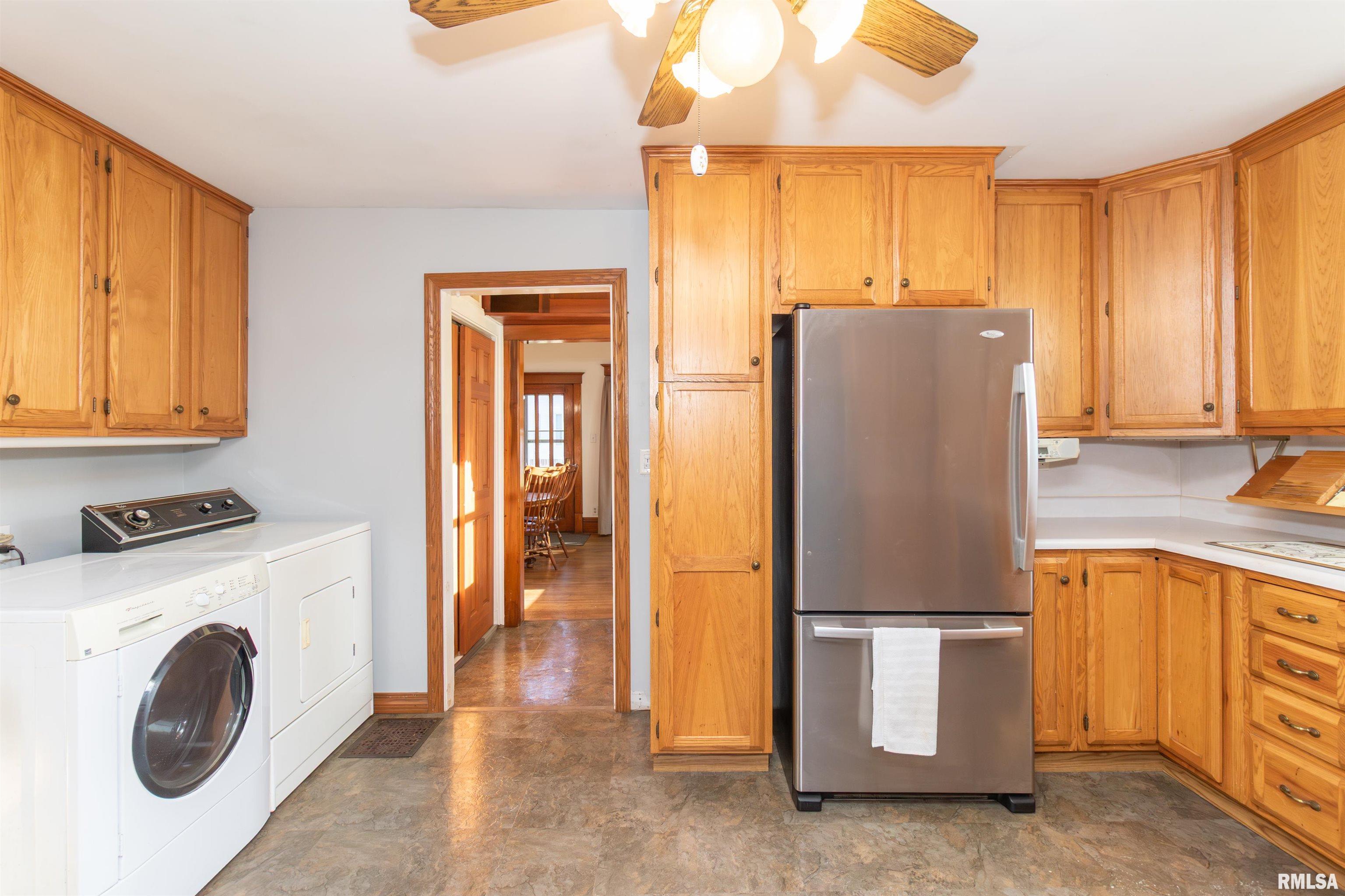 118 South High Street Washington, IL 61571 - Photo 23 of 46