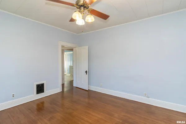 $250,000 | 118 South High Street, Washington, IL 61571