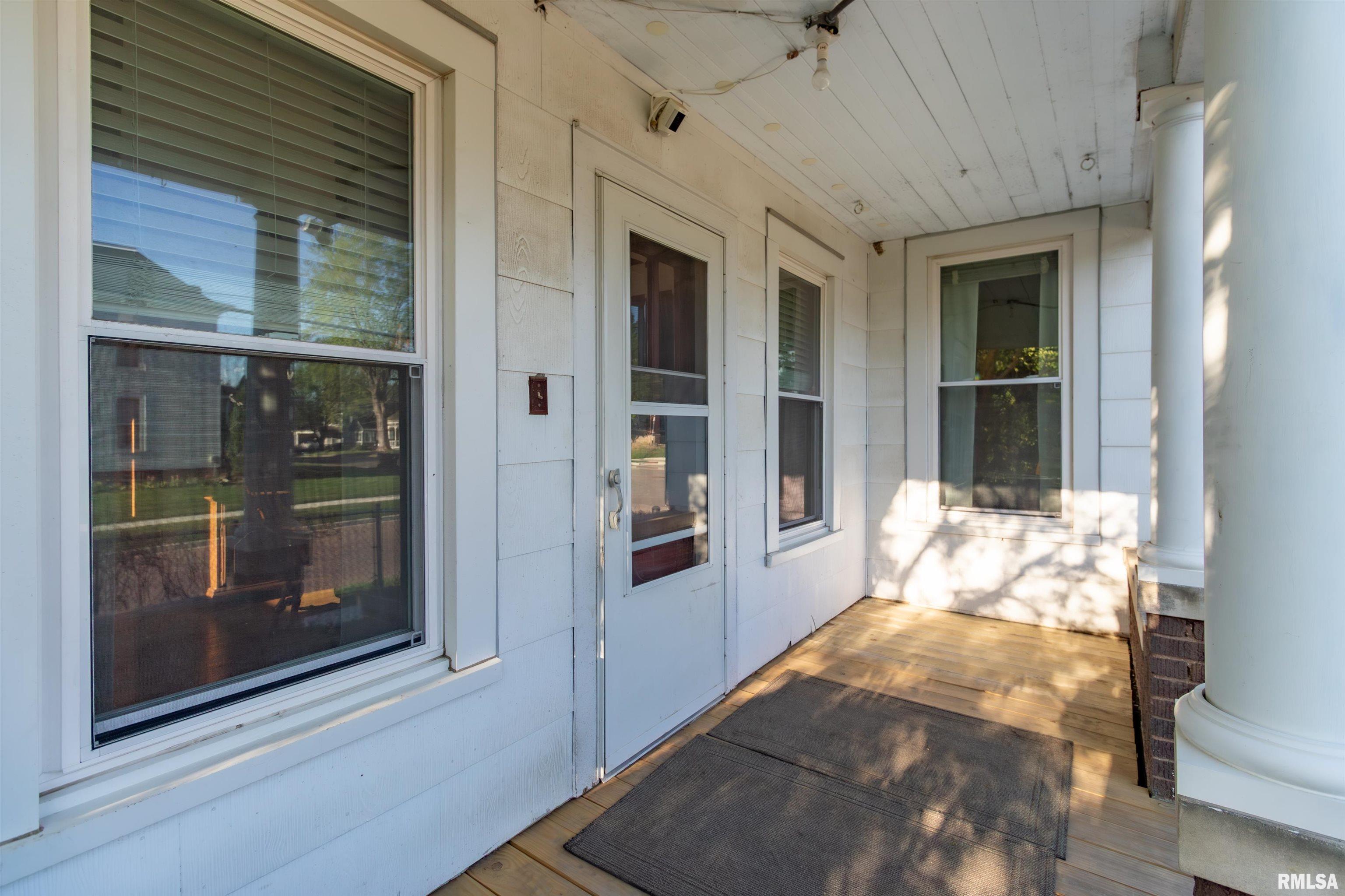 118 South High Street Washington, IL 61571 - Photo 43 of 46