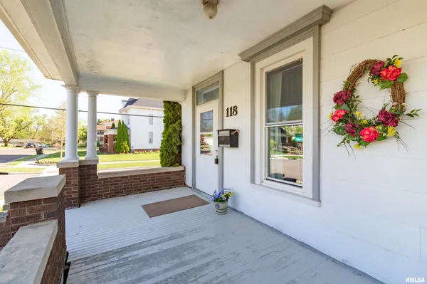 $250,000 | 118 South High Street, Washington, IL 61571