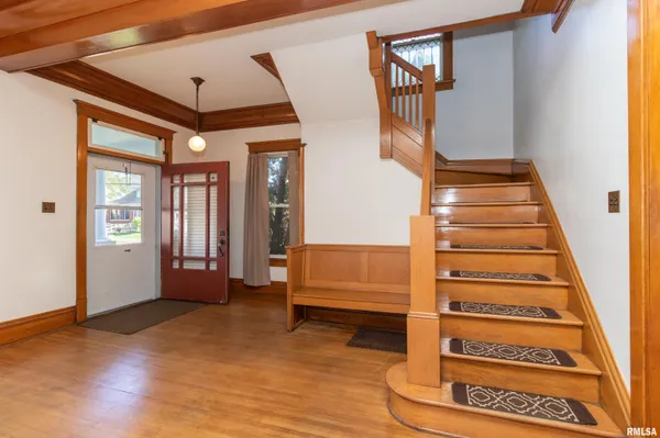 $250,000 | 118 South High Street, Washington, IL 61571