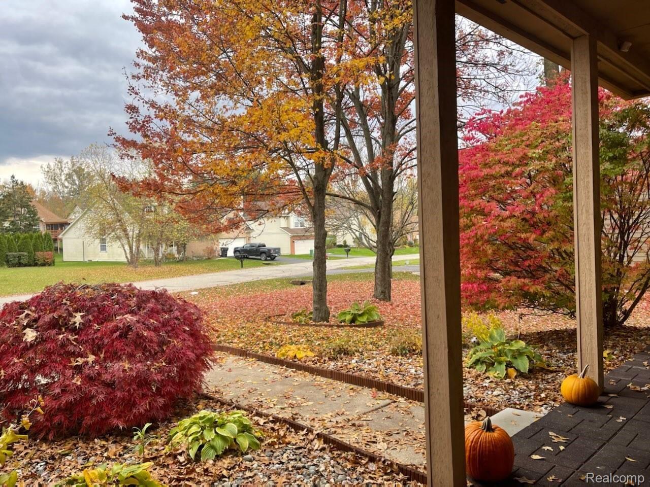 2661 Ravineside South Howell, MI 48843 - Photo 33 of 38 171190.jpeg